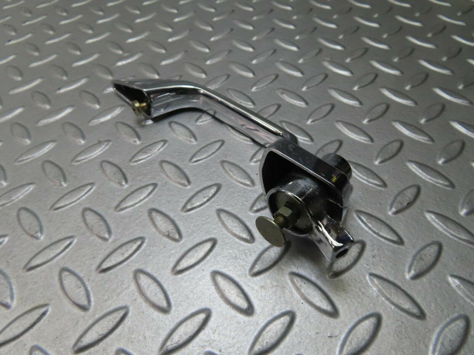 8805 Mercedes-Benz W115 Chrome Door Handle Rear Left 1157660301