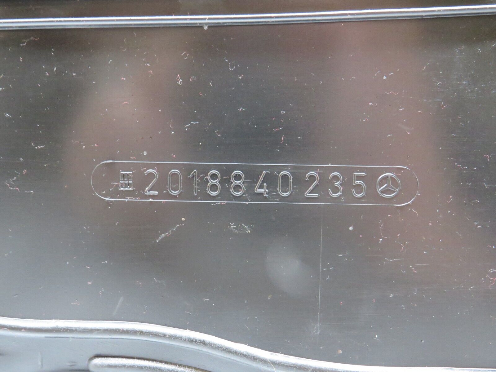 25237 Mercedes-Benz W201 190D Inner Mudguard Panelling Front Right 2018840235