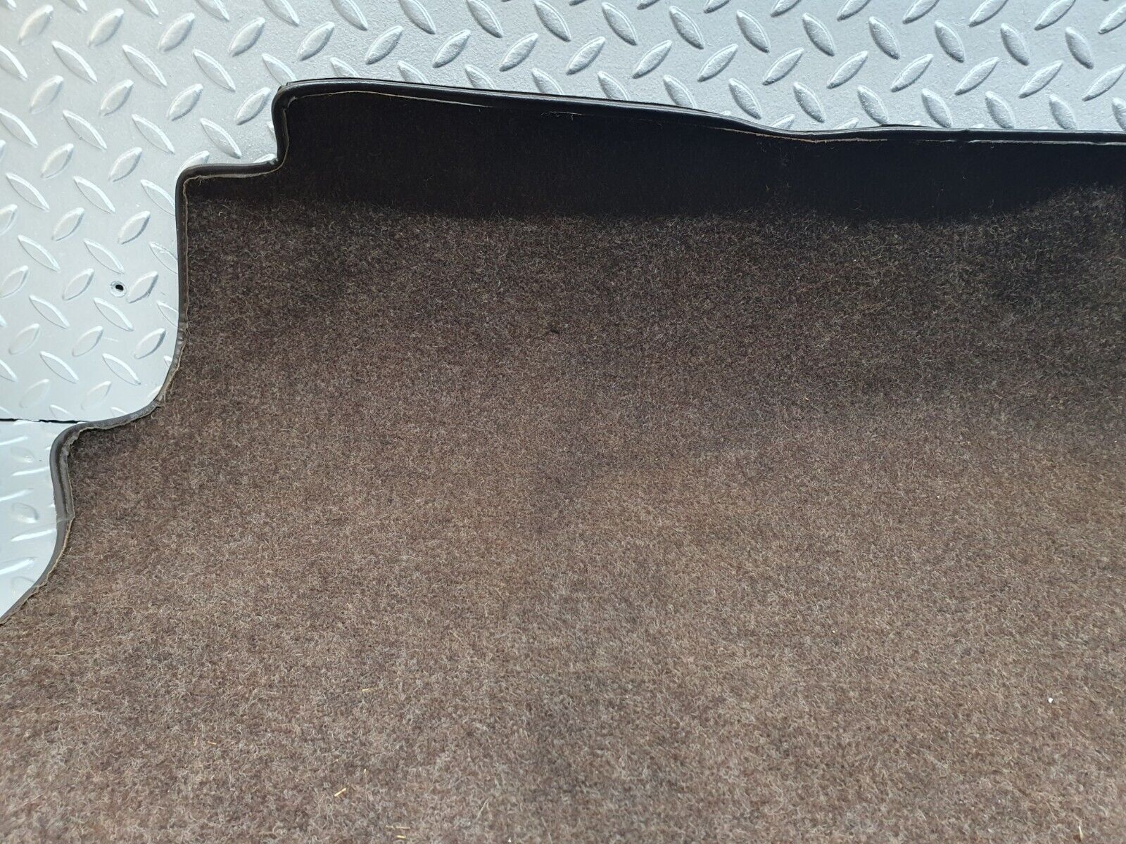41047 Mercedes-Benz W126 300SE Trunk Boot Floor Carpet Brown