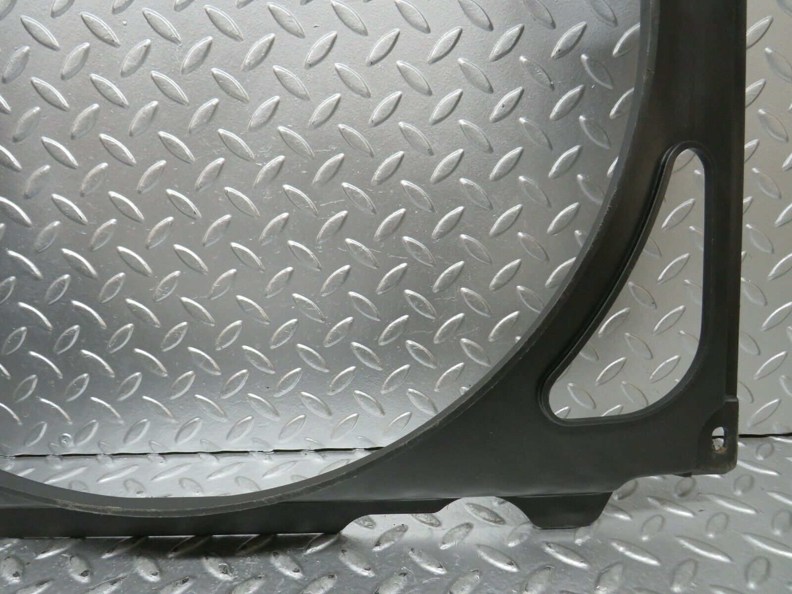 23236 Mercedes-Benz W116 350SE Radiator Fan Shroud Fan Cover 1165050355