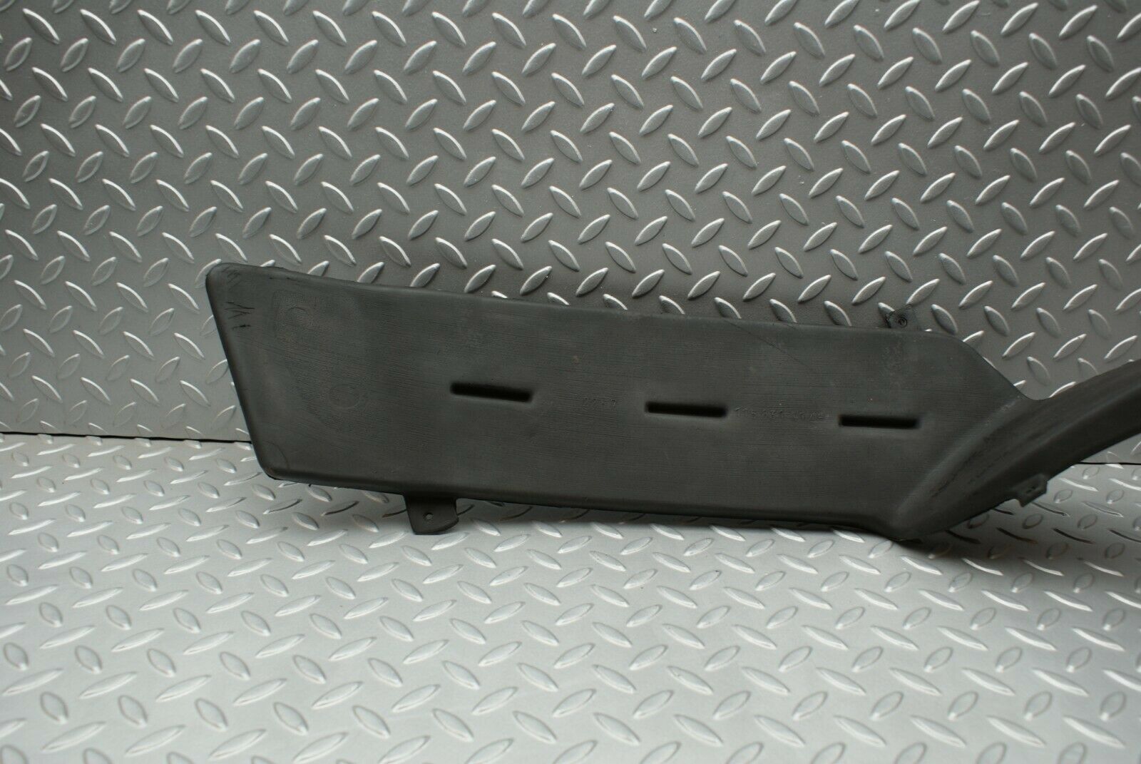 3221 Mercedes-Benz W115 220D Air Duct Heater Ventilation Left 1158310145