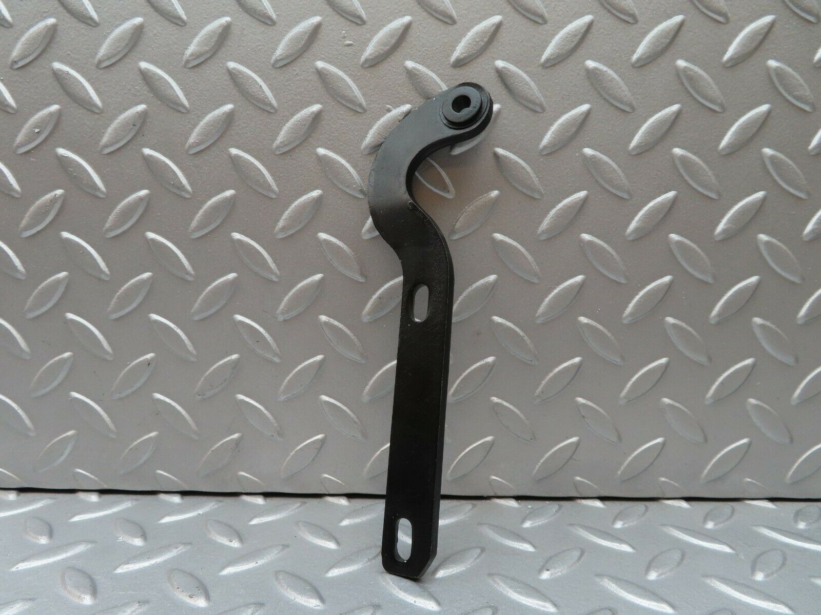 3620 Mercedes-Benz W108 280SE Right Bonnet Hinge Support