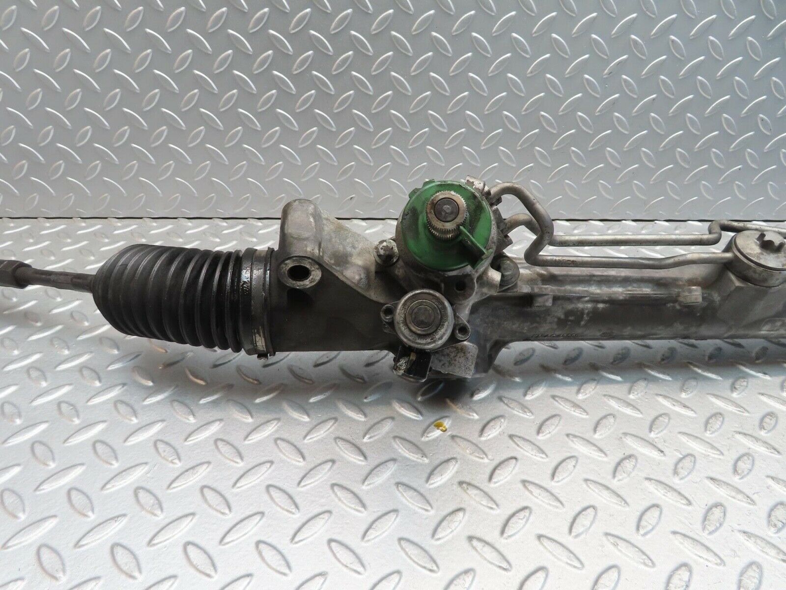 11325 Mercedes-Benz W221 S320 Steering Rack And Pinion 2211101100