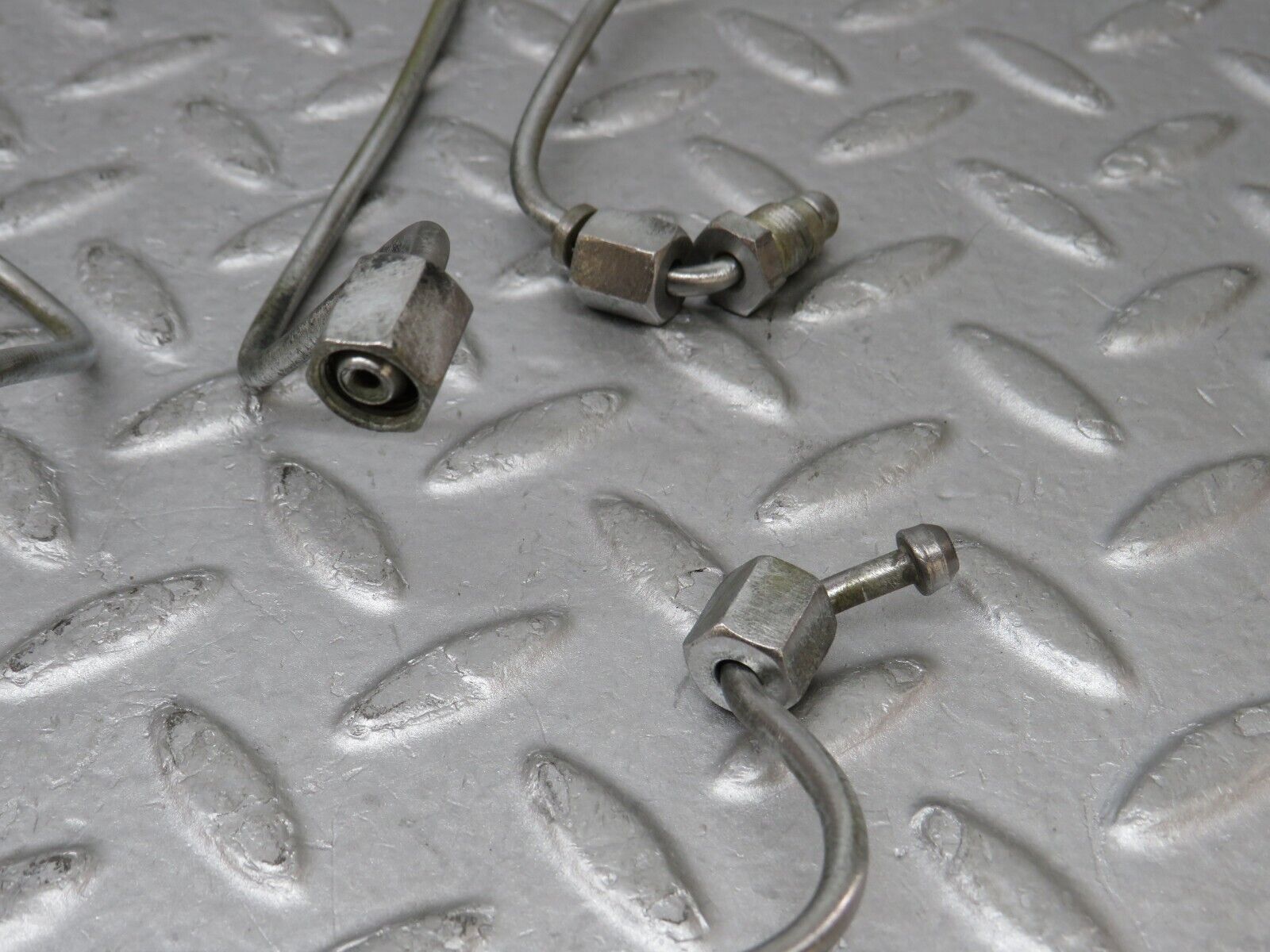 36297 Mercedes-Benz W126 420SE Fuel Line Pipe Set