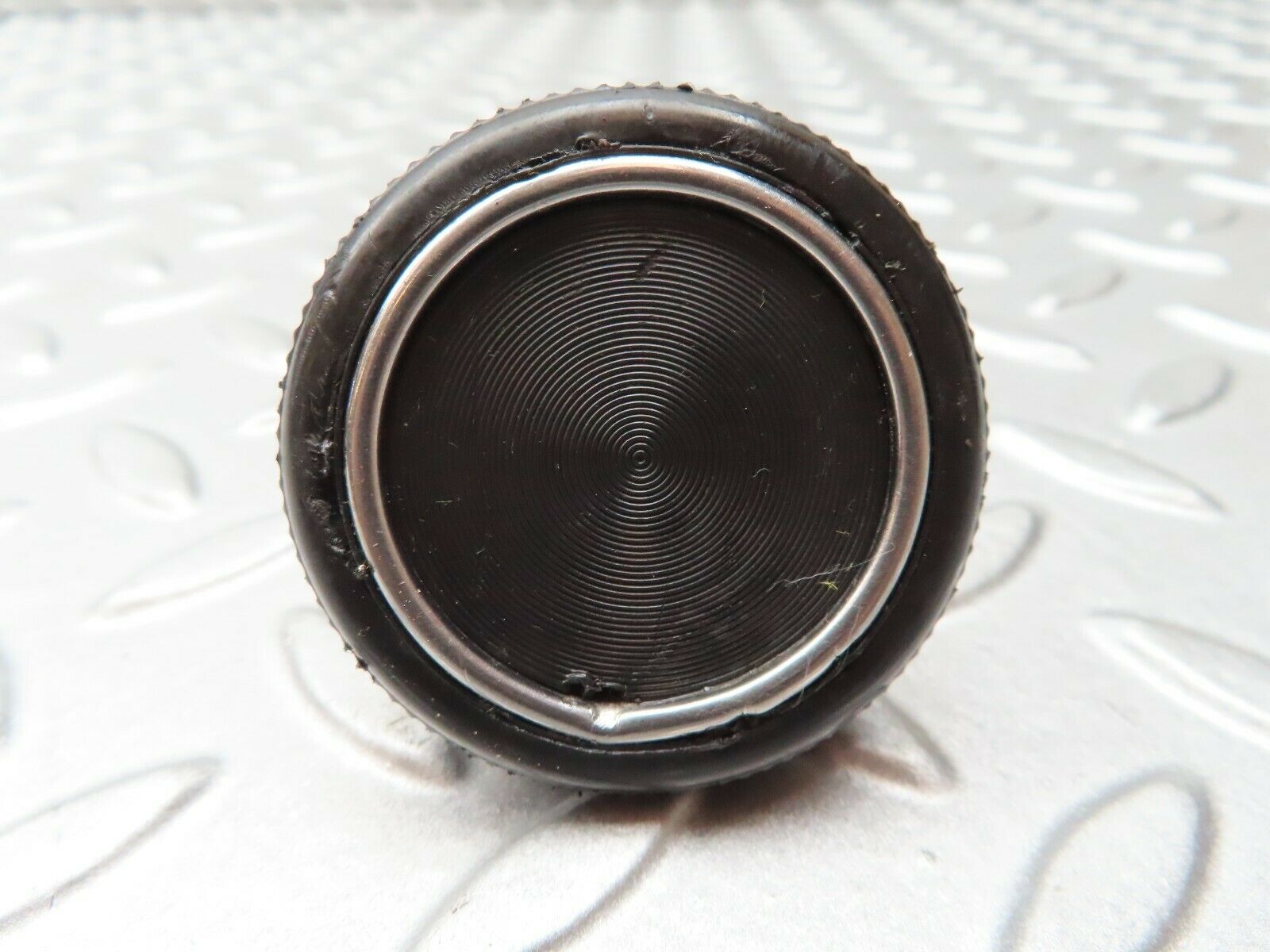 4732 Mercedes-Benz W114 280CE Coupe Quarter Window Opener Handle