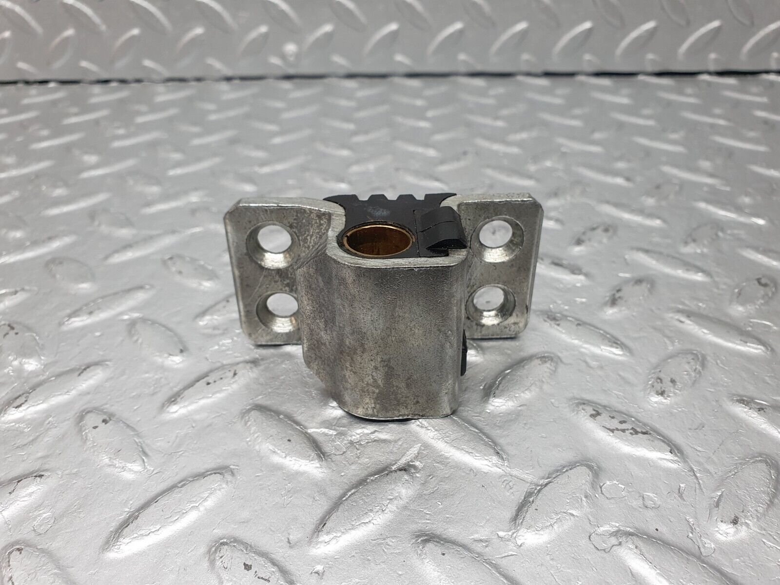 40914 Mercedes-Benz W126 300SE Door Lock Latch Left Side