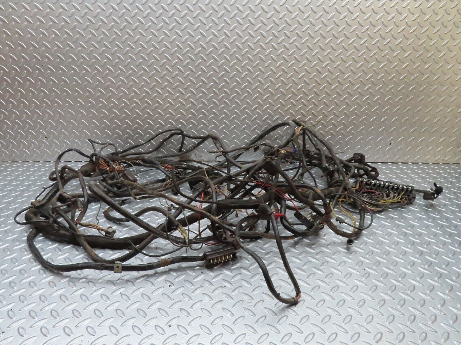 18315 Mercedes-Benz W111 220SE Coupe Engine Chassis Body Wire Wiring Harness