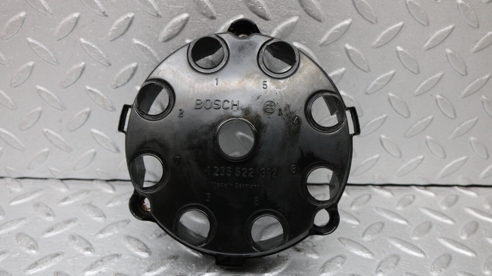 37252 Mercedes-Benz C126 420SEC Coupe Ignition Distributor Cap Cover 123552239