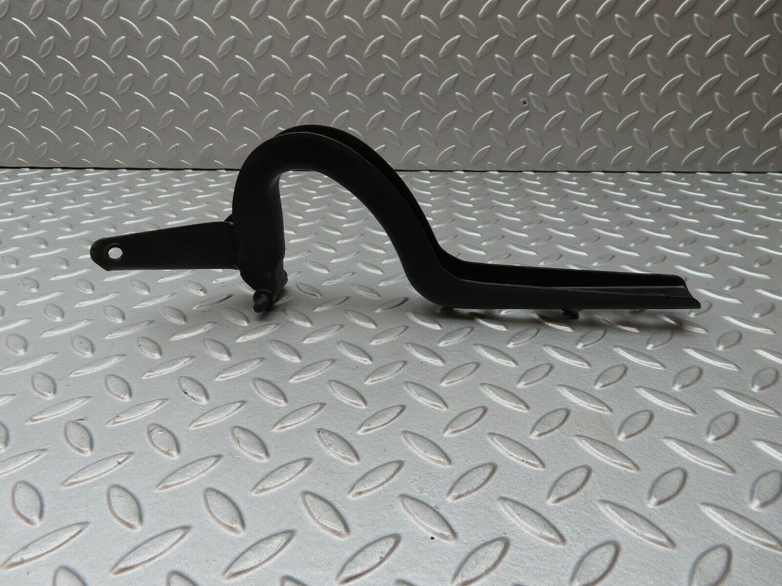 4240 Mercedes-Benz V123 240D LWB Trunk Lid Hinge Right Side 1237500287