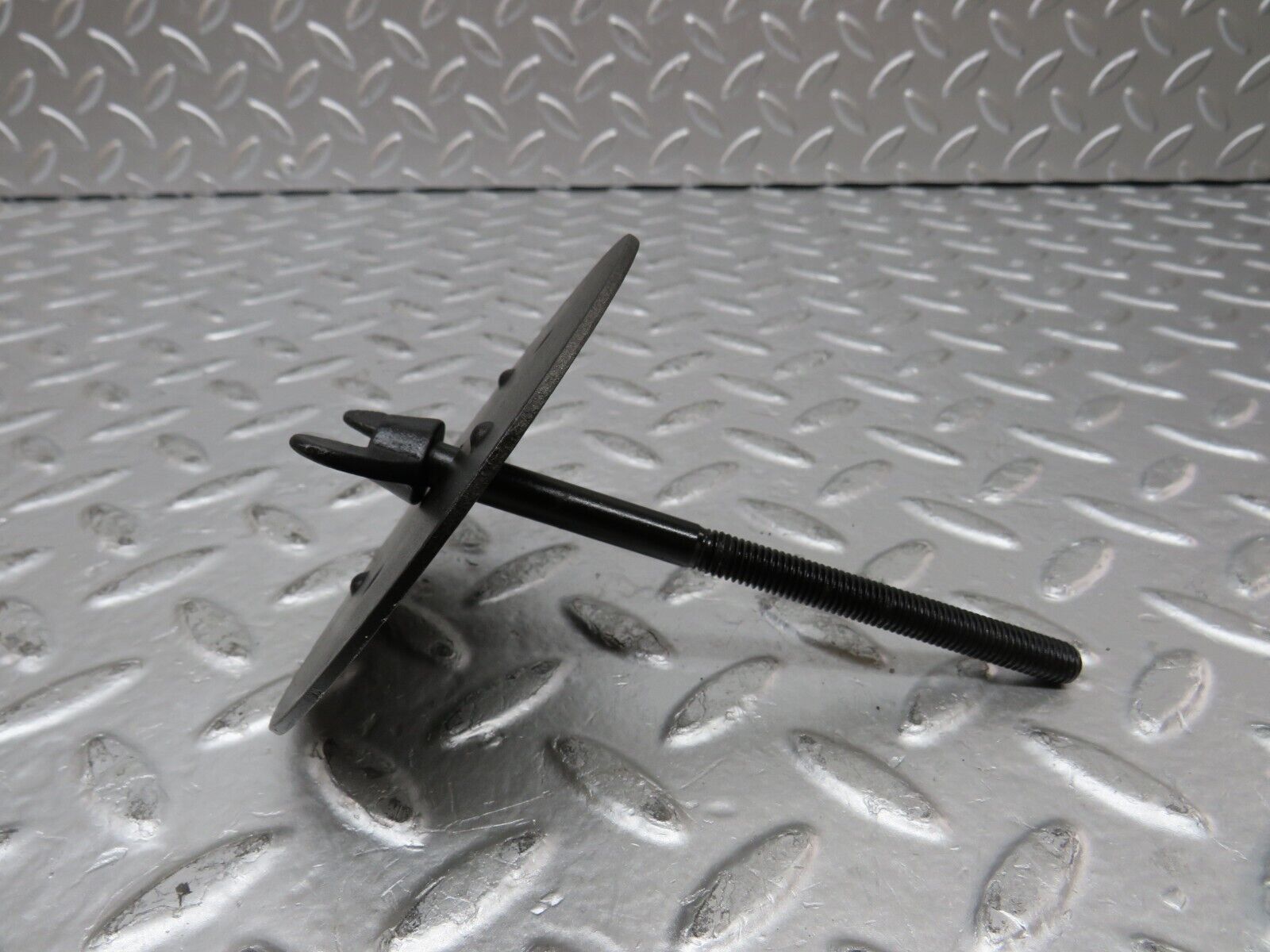 26855 Mercedes-Benz W123 240D Spare Wheel Holder