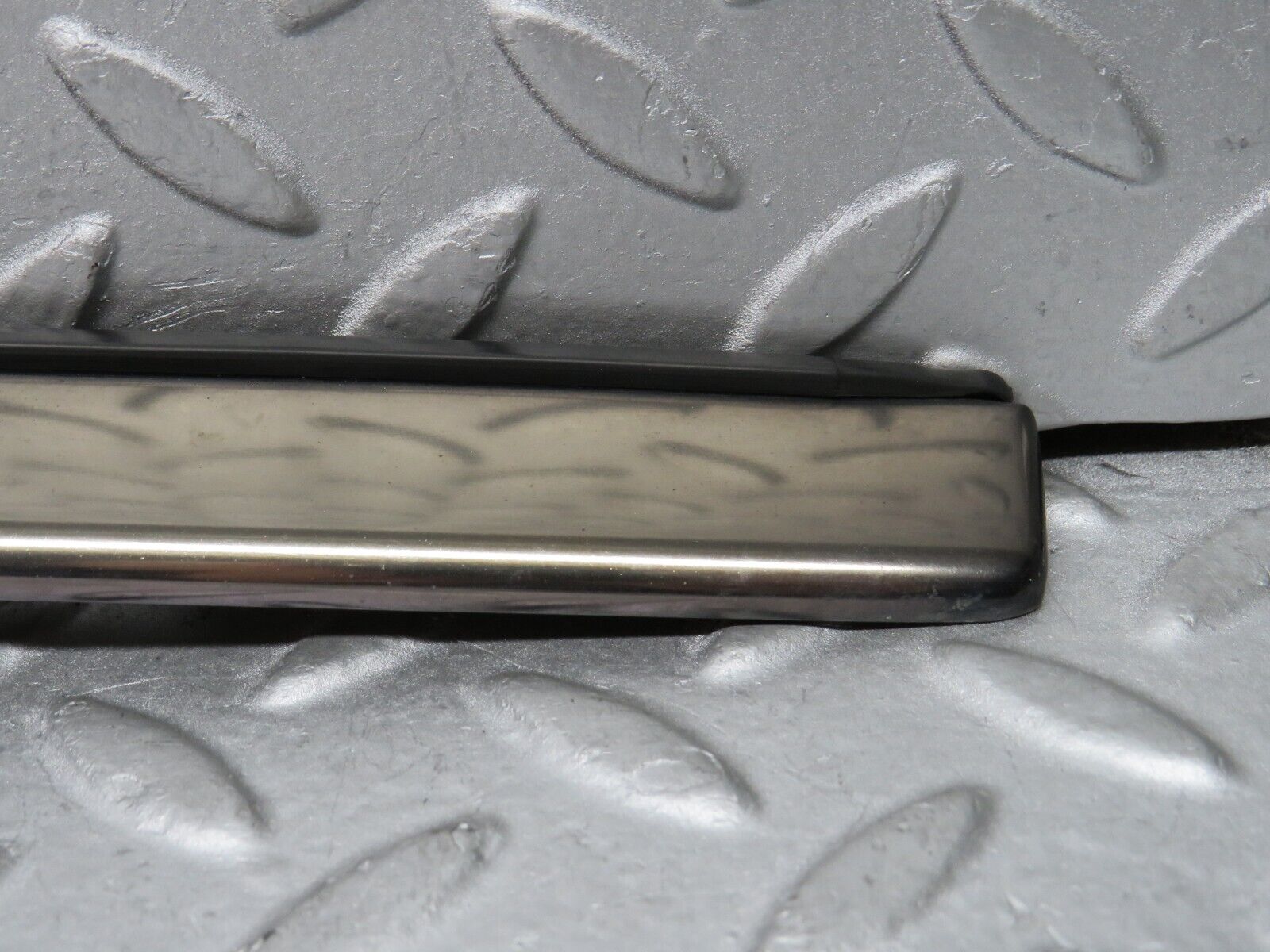 37896 Mercedes-Benz A124 320E Cabriolet A Pillar Exterior Moulding Trim Right