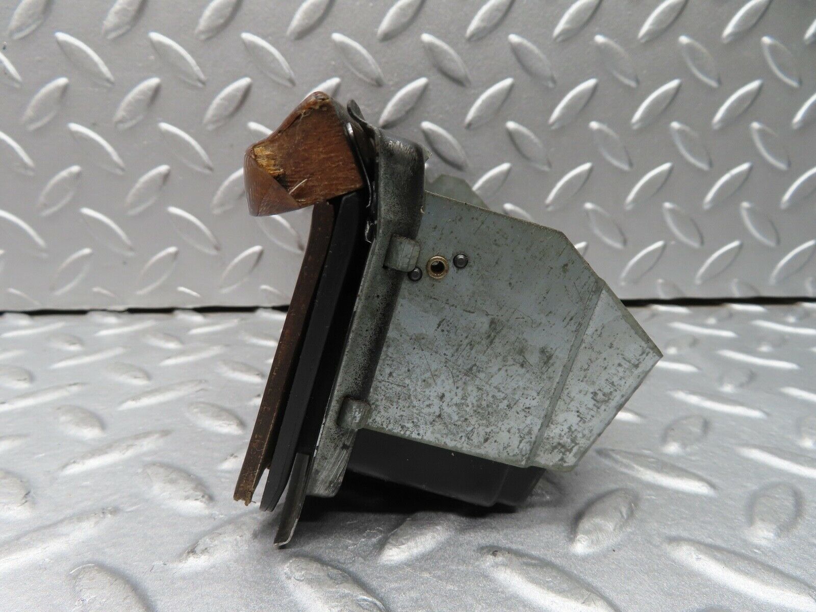 16880 Mercedes-Benz C123 280CE Coupe Centre Console Ashtray Wood Finish