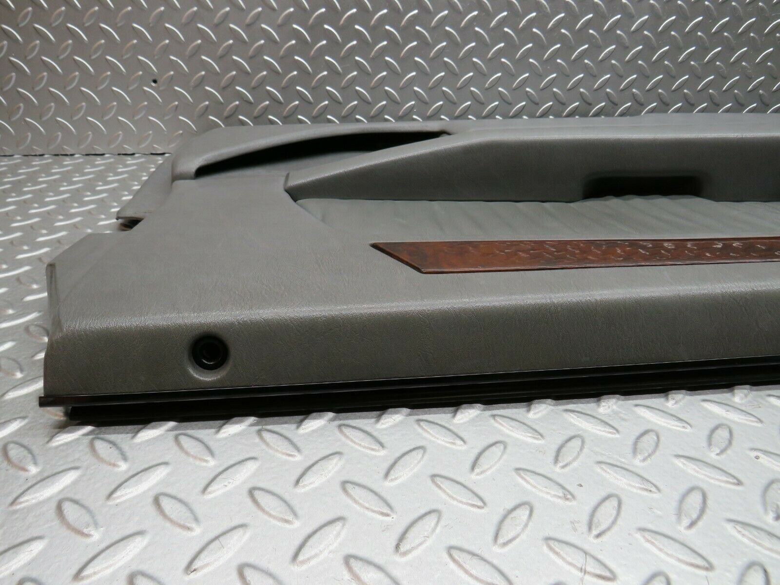 22366 Mercedes-Benz C124 E220 Coupe Right Door Card Grey