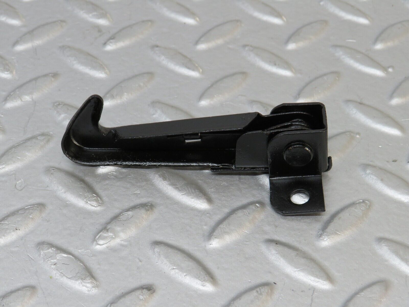 35938 Mercedes-Benz W108 Bonnet Safety Latch