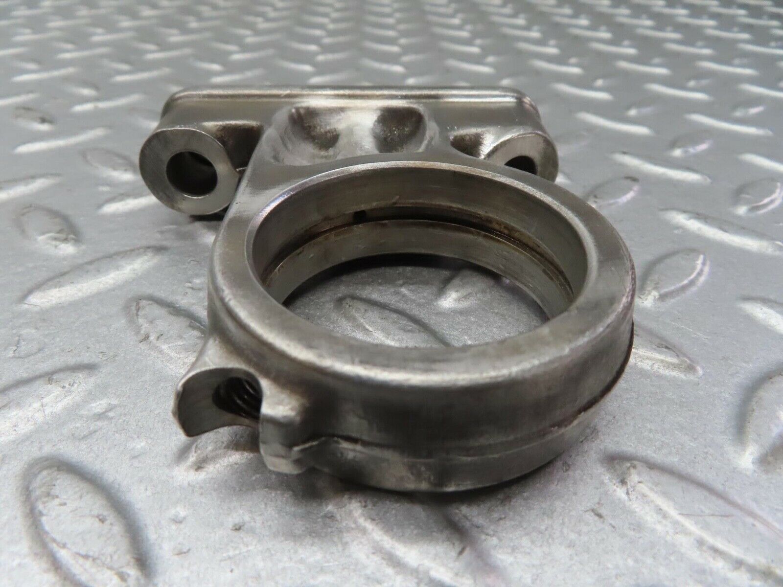 13358 Mercedes-Benz C107 350SLC Coupe Camshaft Tower Bearing