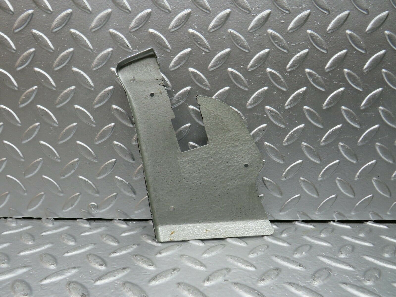 22750 Mercedes-Benz C107 450SLC Coupe Door Moulding Trim Chrome Left Side