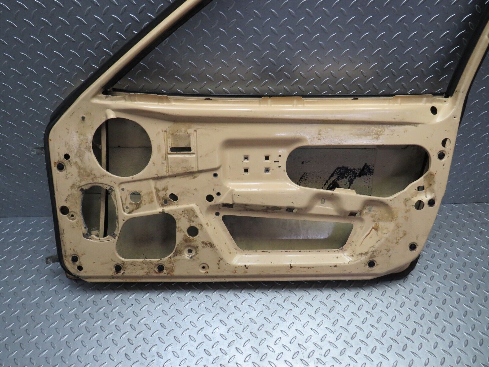 30036 Porsche 924 Right Door