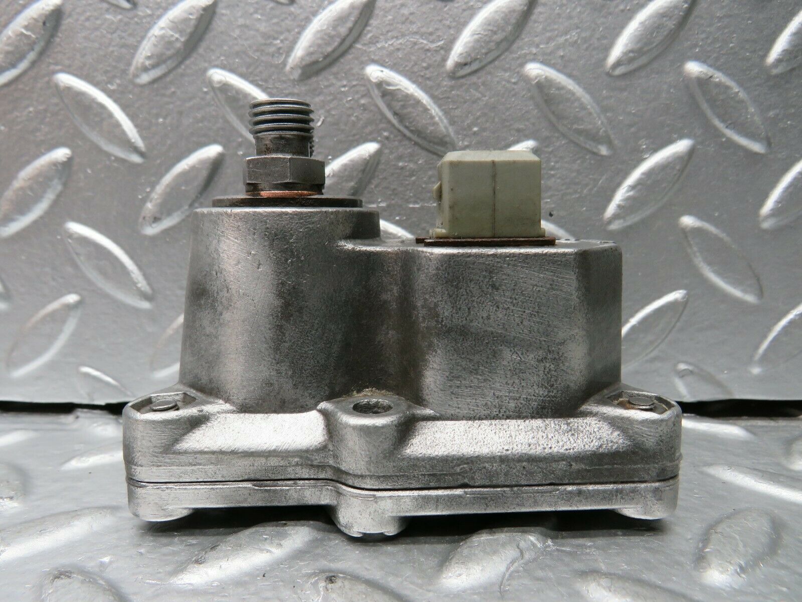 23090 Mercedes-Benz C123 230CE Coupe Warm Up Regulator Bosch 0438140065