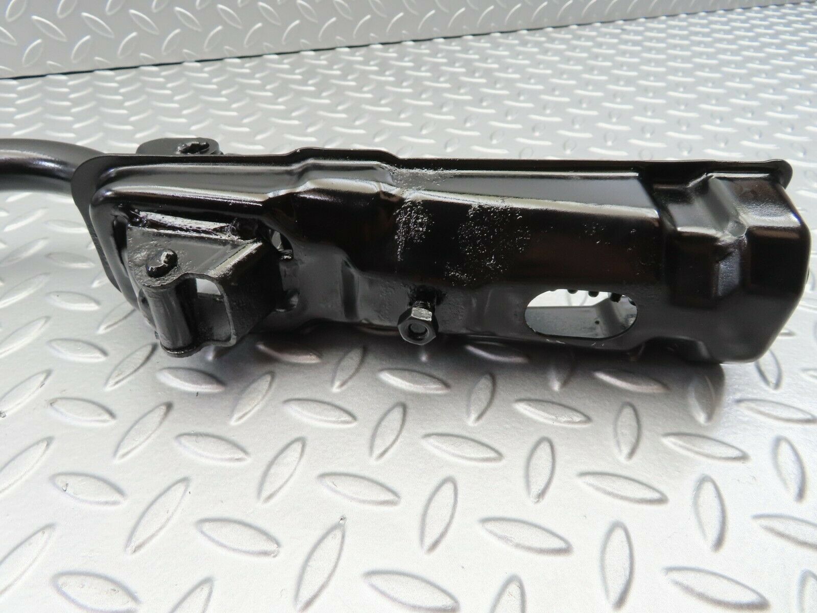 6422 Mercedes-Benz W126 380SE Trunk Lid Hinge Right Side