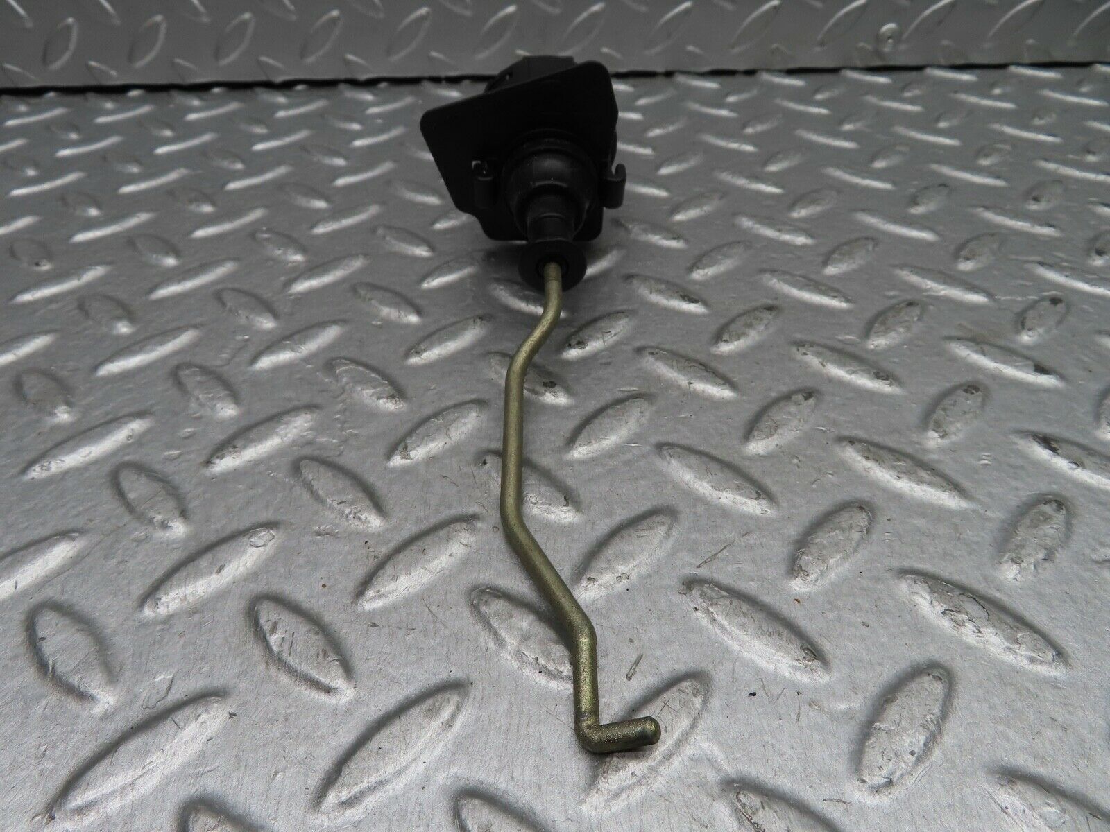 19468 Mercedes-Benz C140 CL420 Coupe Door Lock Vacuum Actuator 1407230411