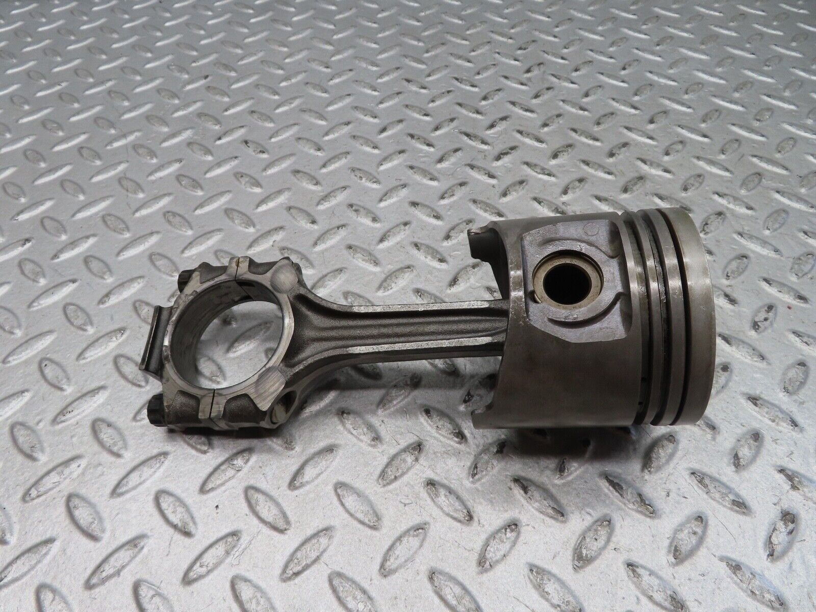 17853 Mercedes-Benz W116 450SEL Piston With Connecting Rod 91.99 mm