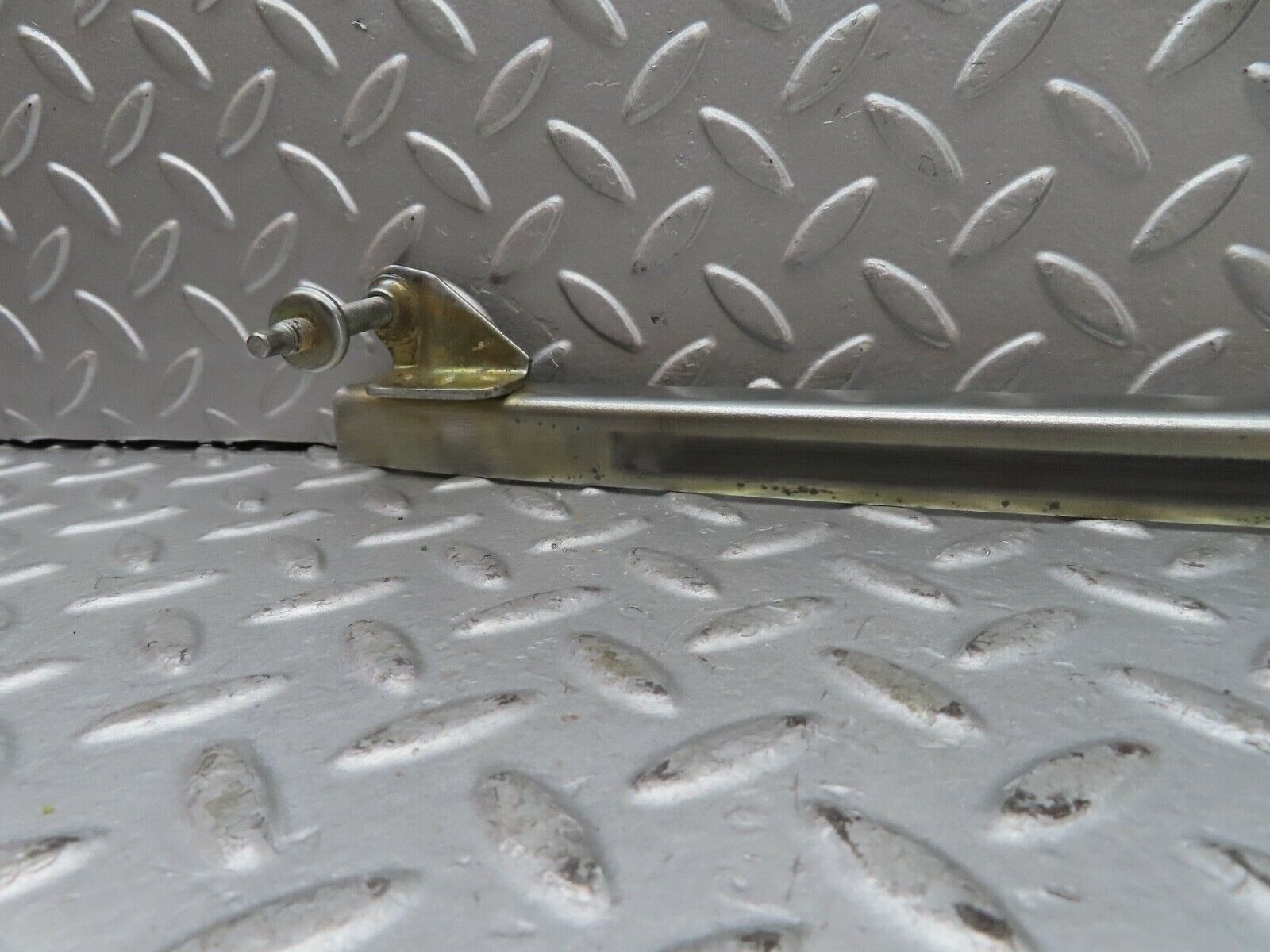 17158 Mercedes-Benz R129 300SL Coupe Right Door Rear Window Channel