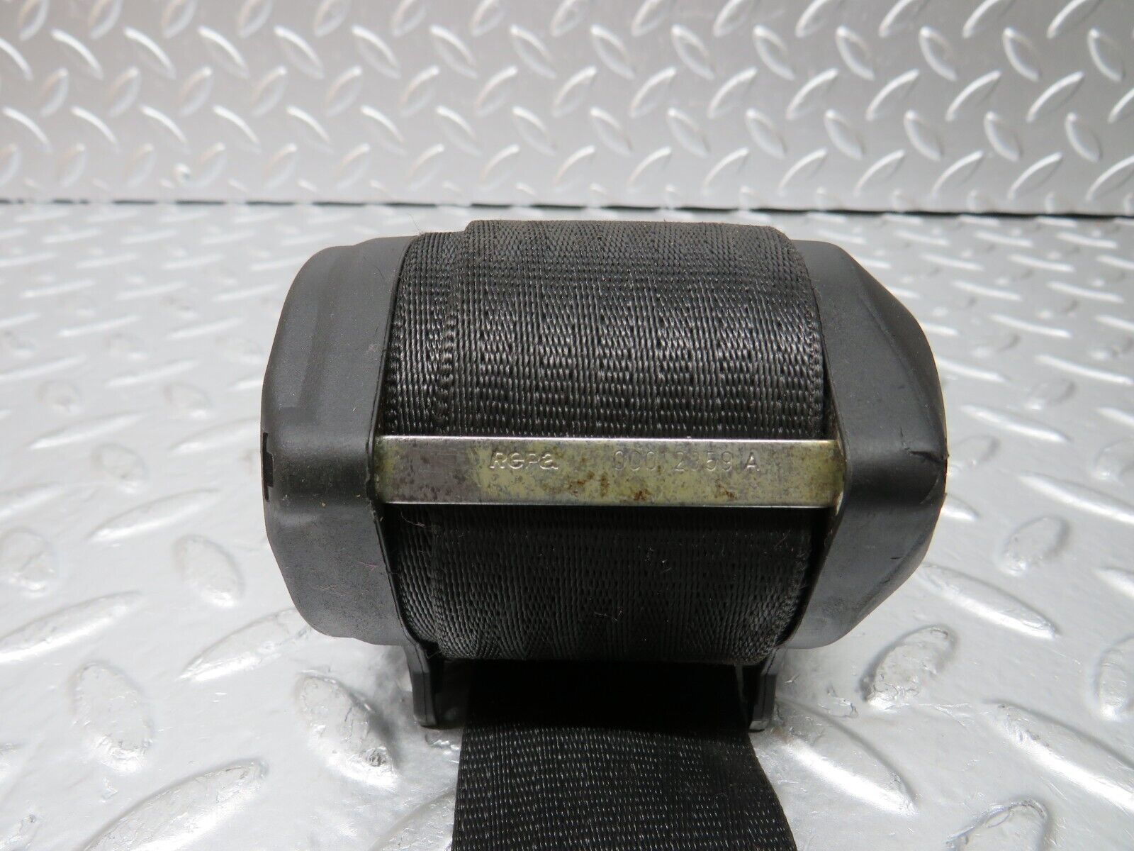 25636 Mercedes-Benz W123 200 Front Left Seat Belt With Buckle 1238602586