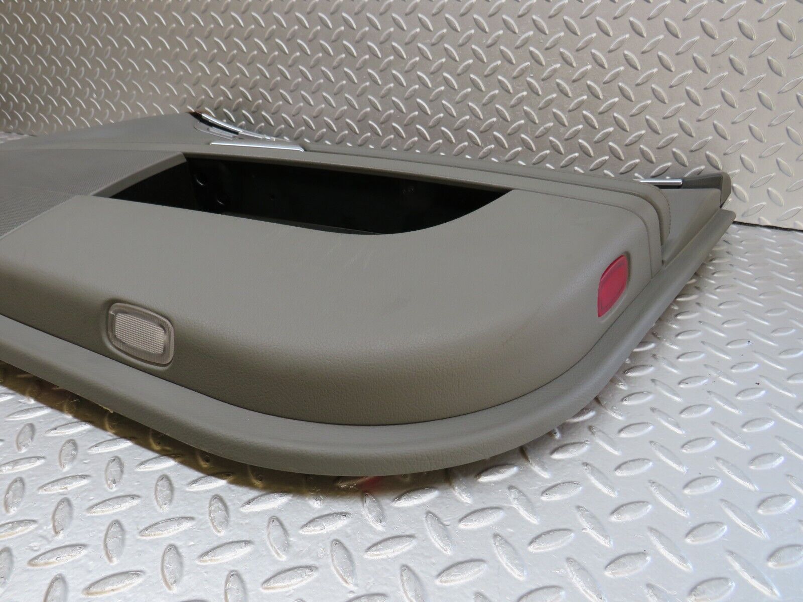 35101 Mercedes-Benz W221 Front Right Door Card