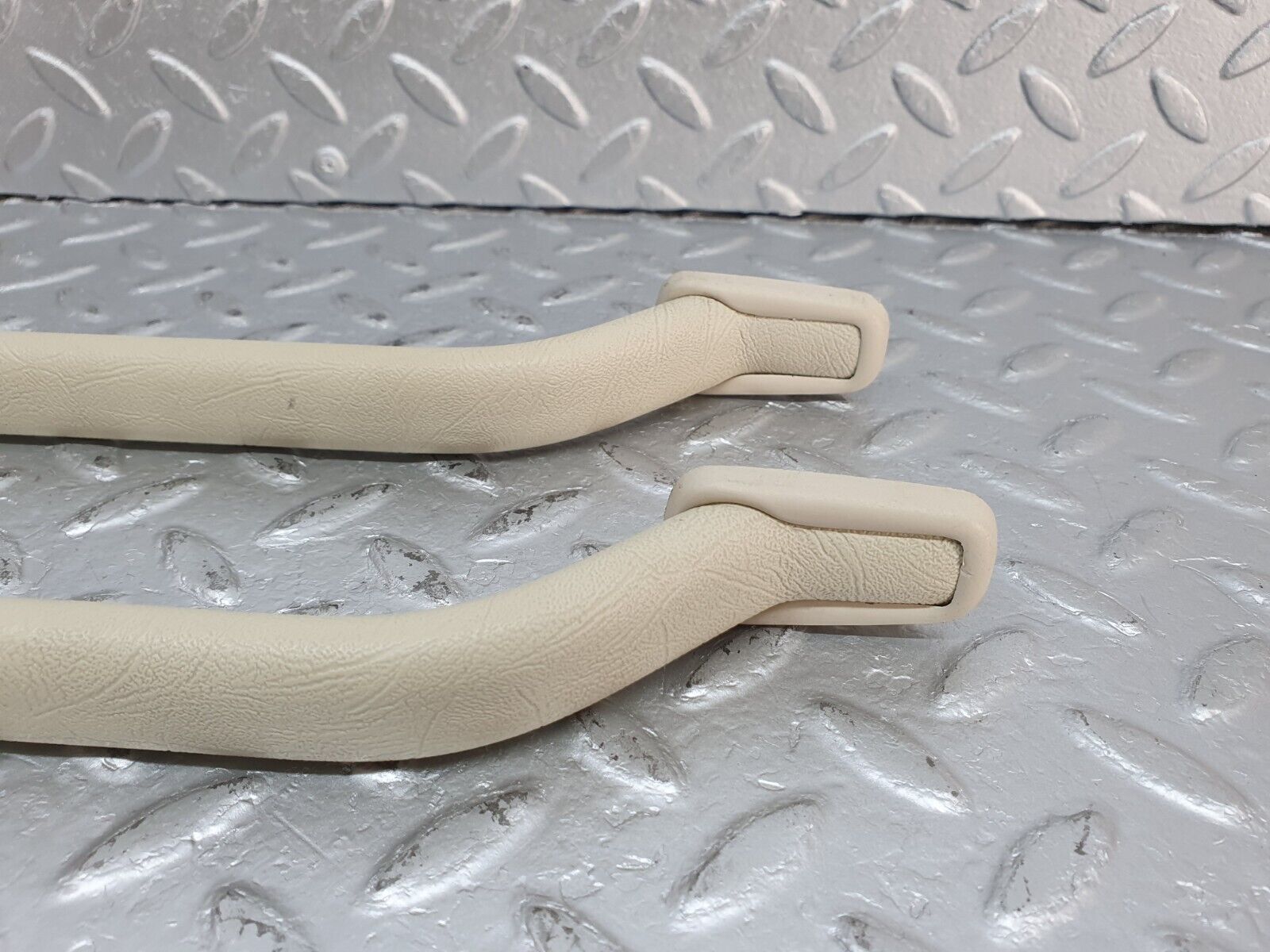 41061 Mercedes-Benz W126 300SE Interior Roof Grab Handle Set