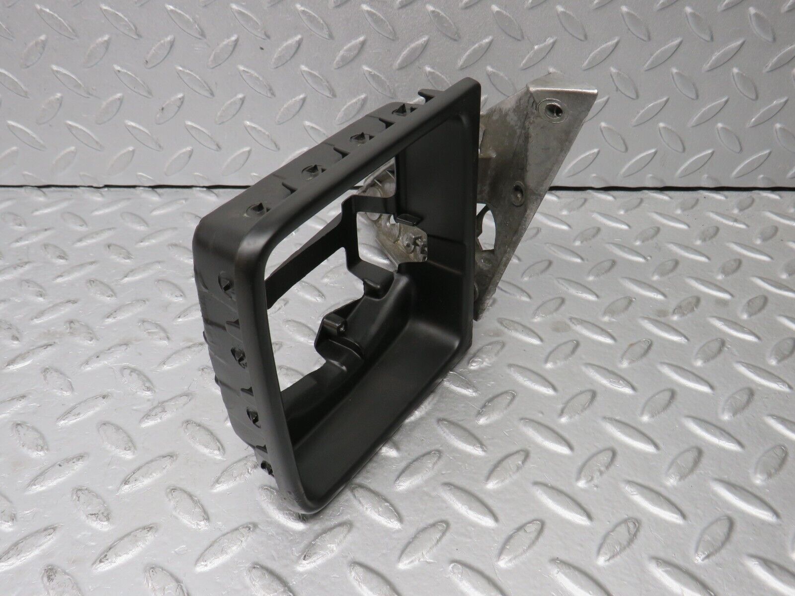 38200 Mercedes-Benz W201 190E 2.0L Wing Mirror Bracket With Frame Left 1248110541 1248110335