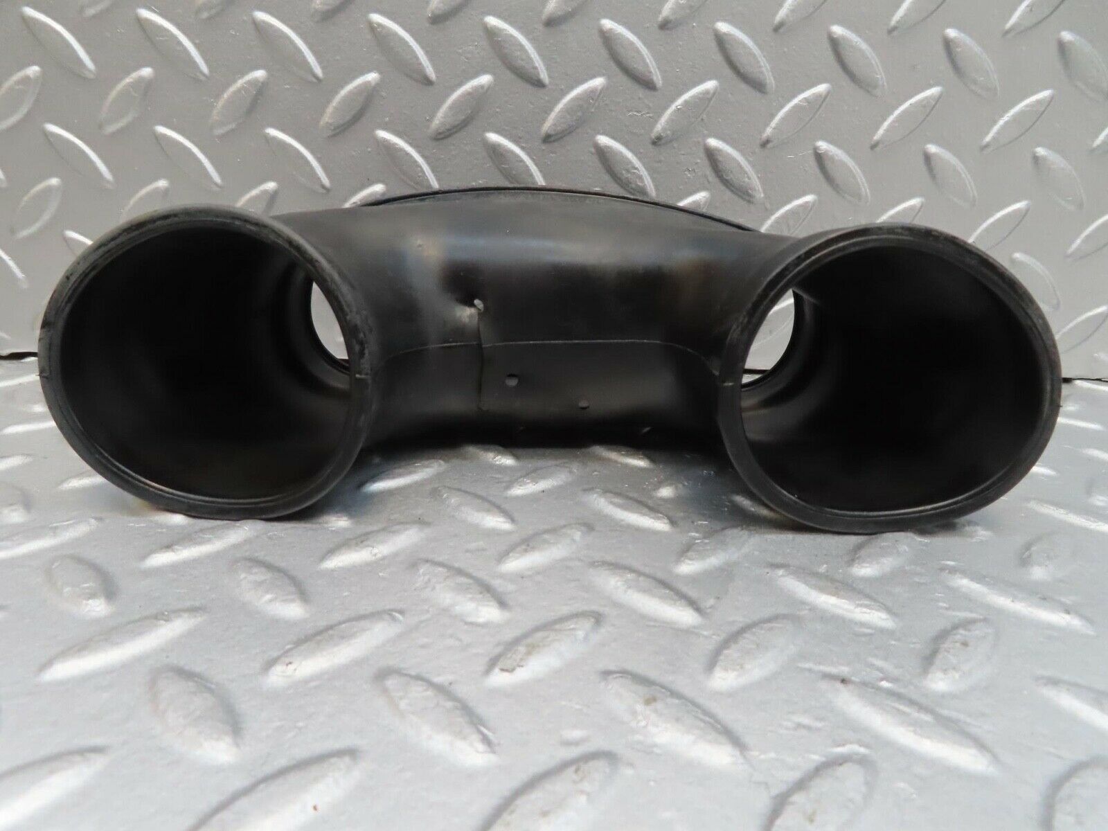 15998 Mercedes-Benz W123 280E Air Duct Rubber Hose 1238320988