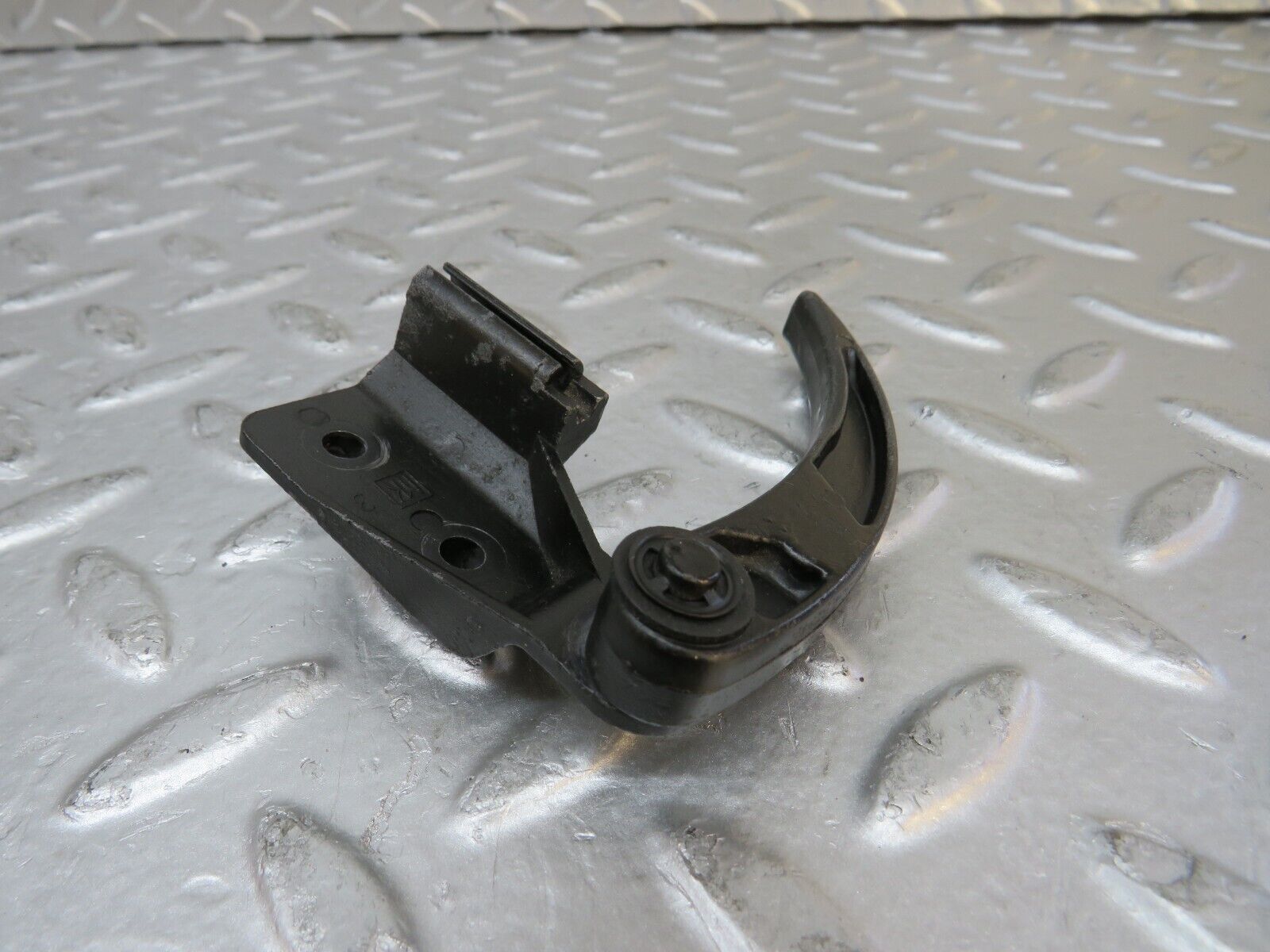 29832 Mercedes-Benz W123 230E Hood Opener Bonnet Opener Release