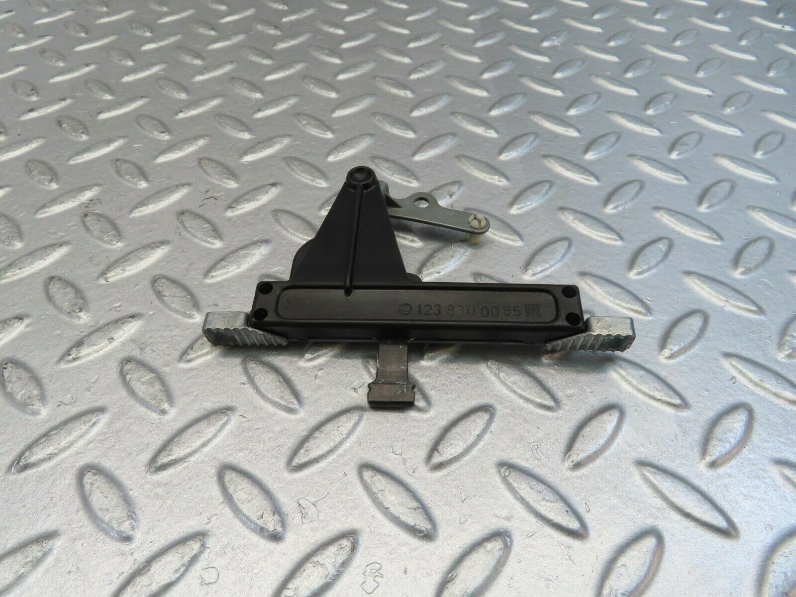 10936 Mercedes-Benz W123 230E Heater Control Switch 1238300085