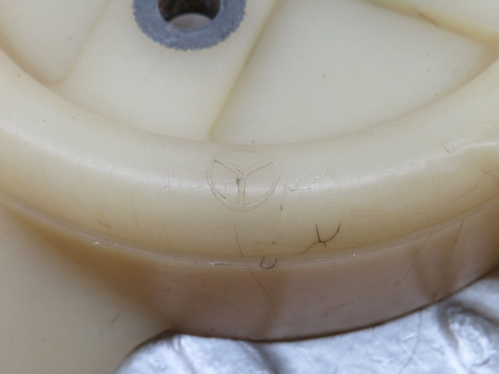 35953 Mercedes-Benz 240D OM616.912 Engine Cooling Fan 1082050906