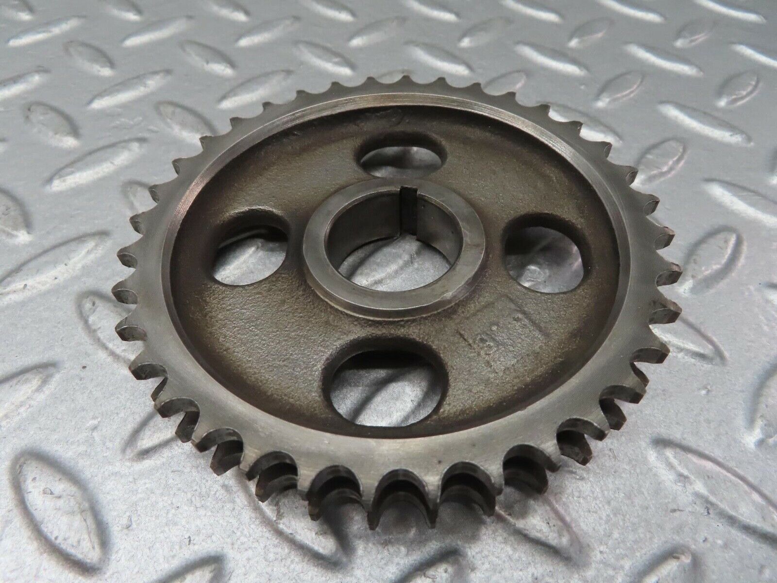 0927 Mercedes-Benz C107 350SLC Coupe Coupe Camshaft Timing Gear 1160520601