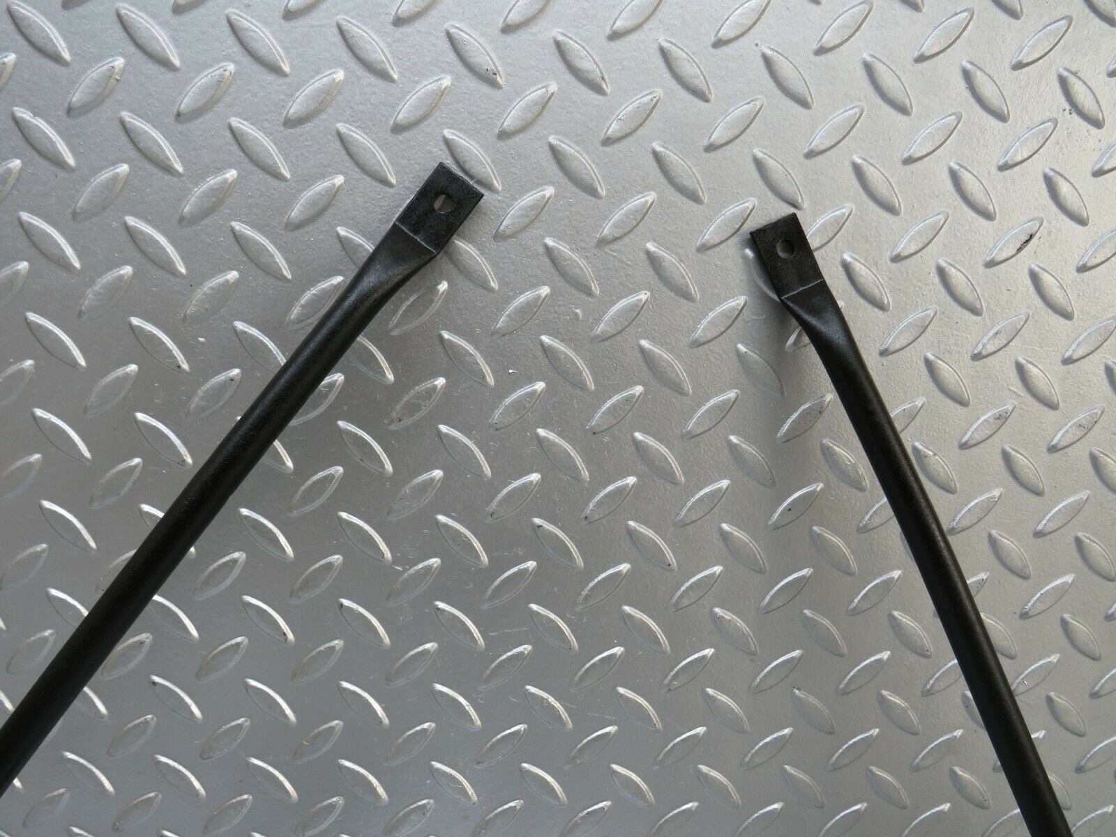 23681 Mercedes-Benz W114 280E Front Reinforcement Bar