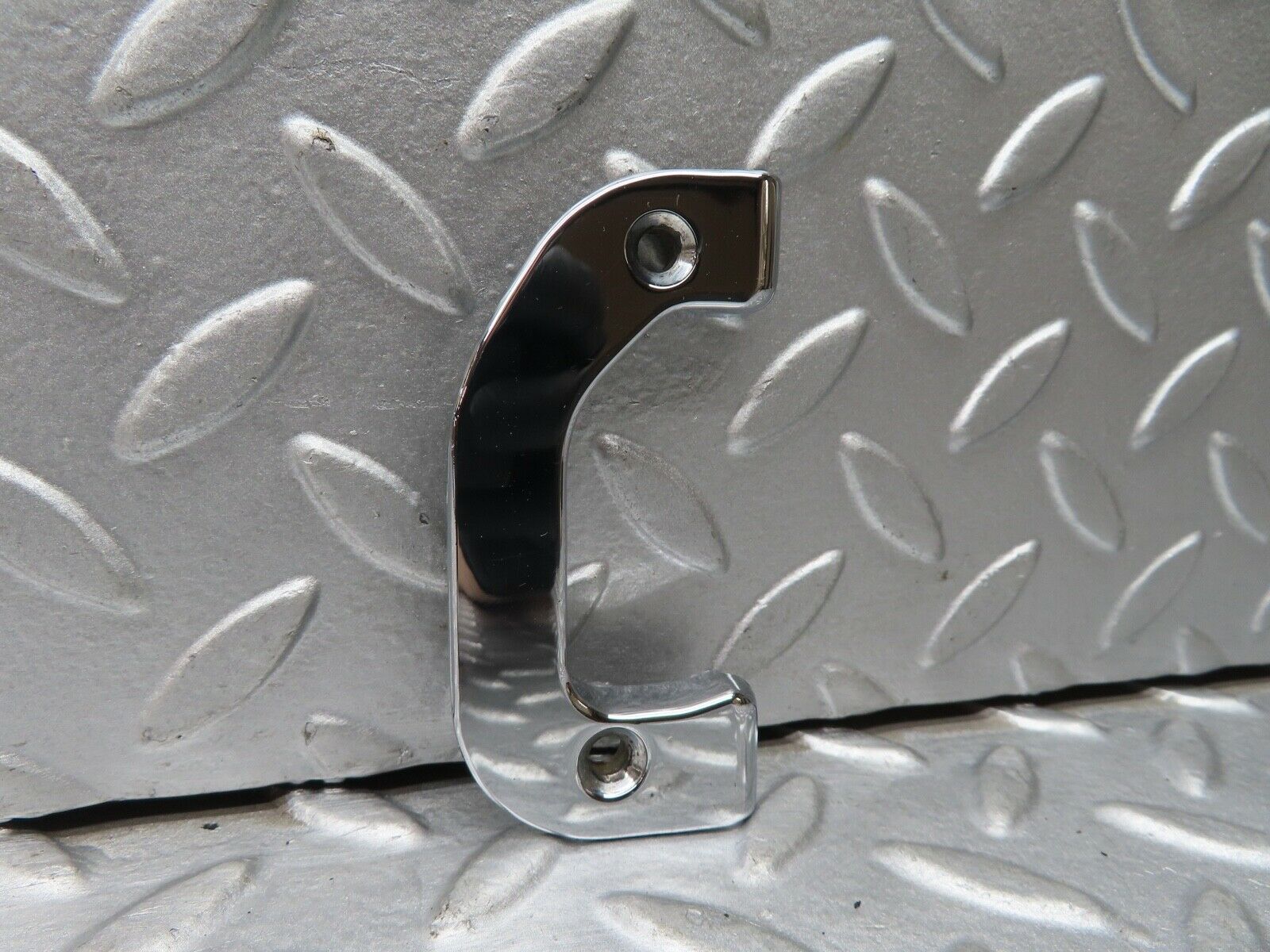 17545 Mercedes-Benz W116 450SEL Right Door Interior Chrome Latch Trim