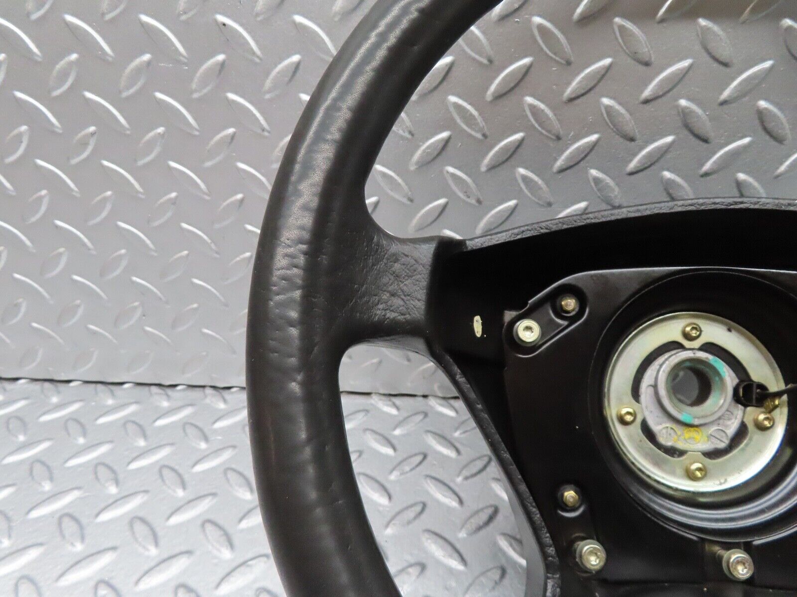 18159 Mercedes-Benz W124 Steering Wheel