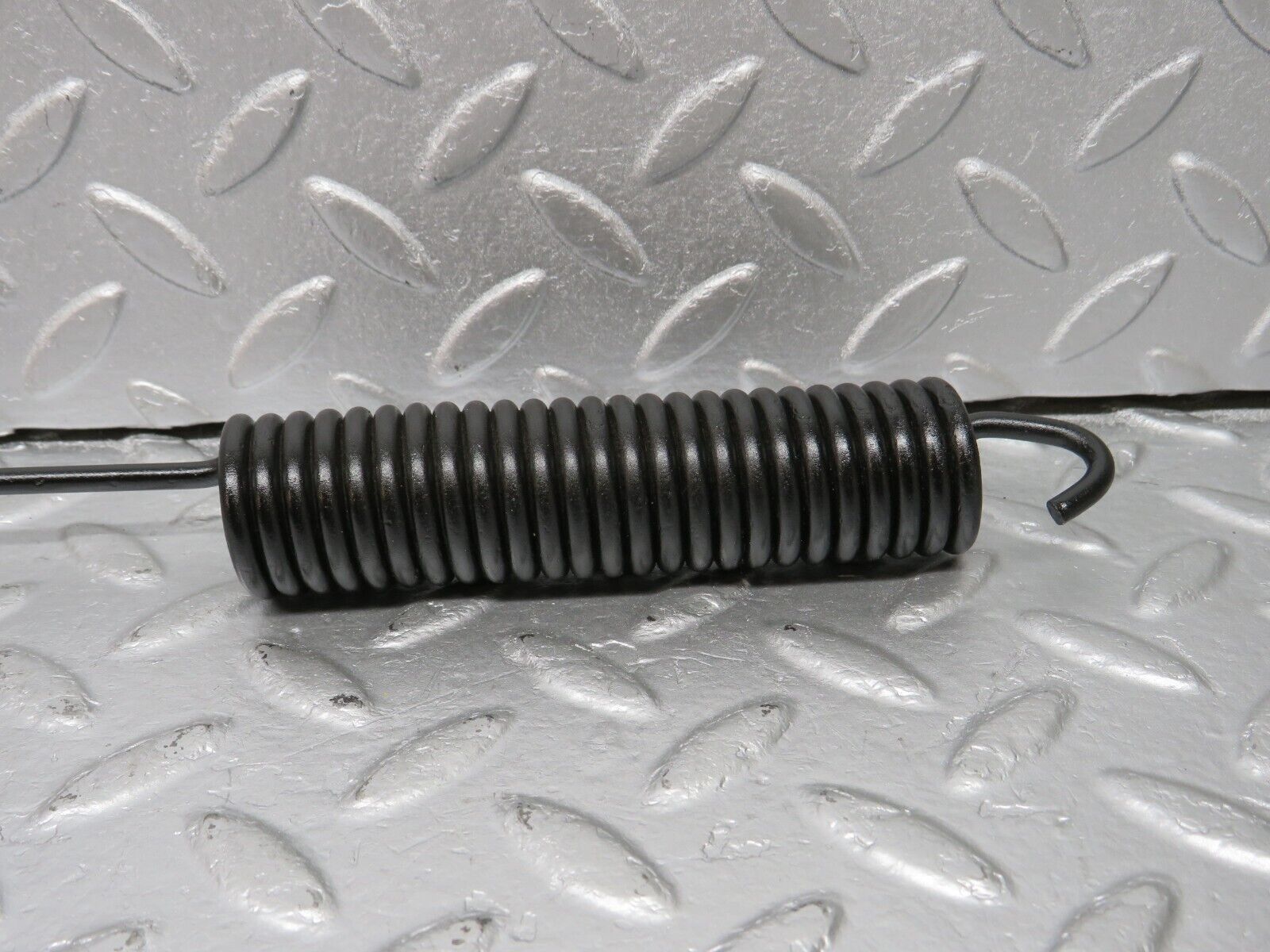 40437 Mercedes-Benz W110 230 Bonnet Hinge Spring