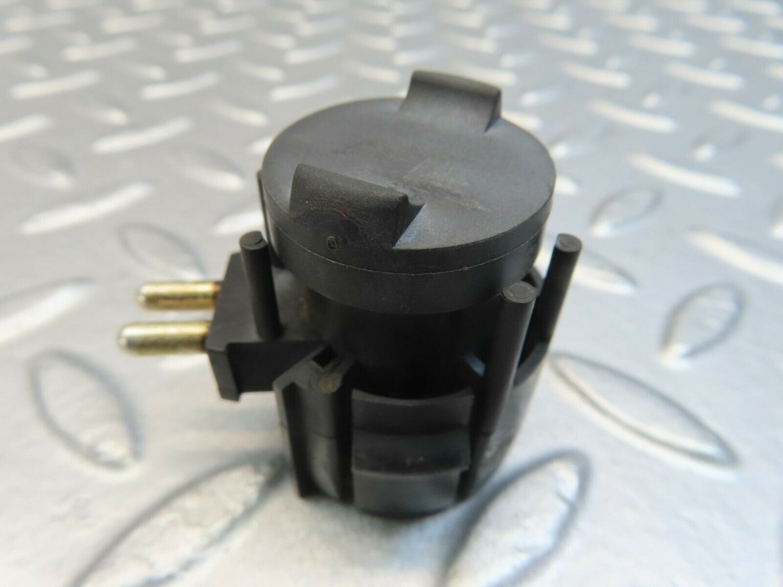 11498 Mercedes-Benz C123 230CE Coupe Gearbox Kickdown Switch 0015456314