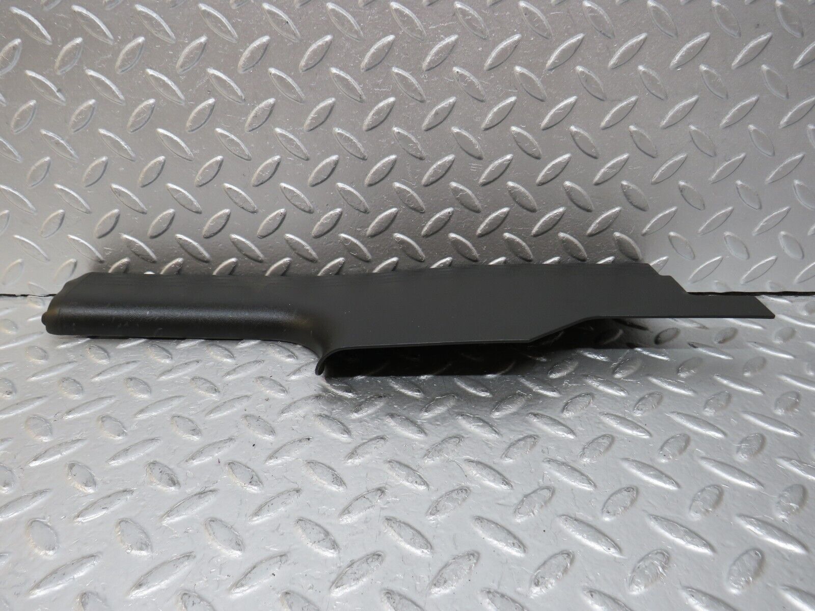 34857 Mercedes-Benz W210 320E Rear Right Door Sill Trim Grey 2106802635