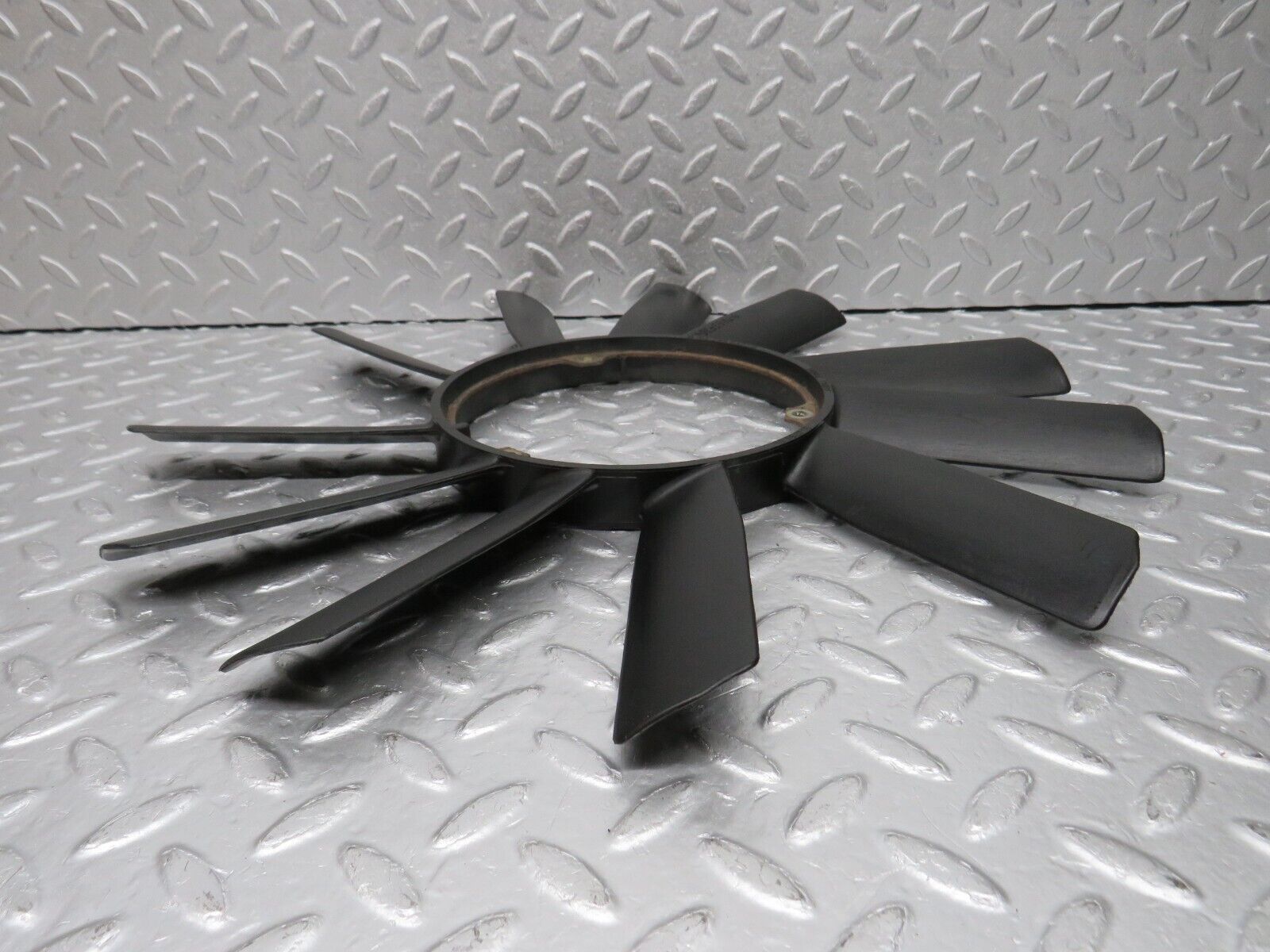 38760 Mercedes-Benz W201 190E 2.6L Engine Cooling Fan 1032000323