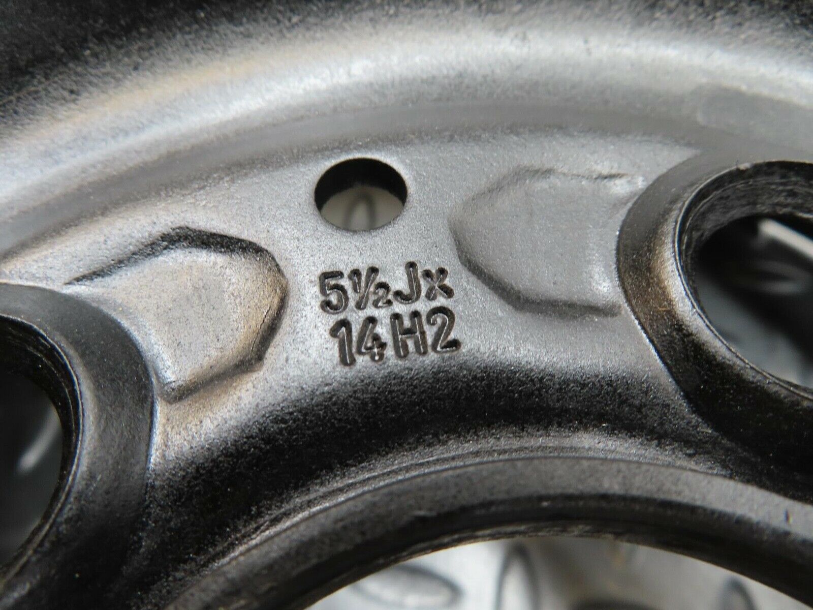 13236 Mercedes-Benz Steel Wheel 5.5Jx14H2 ET30 5x112 1234000302