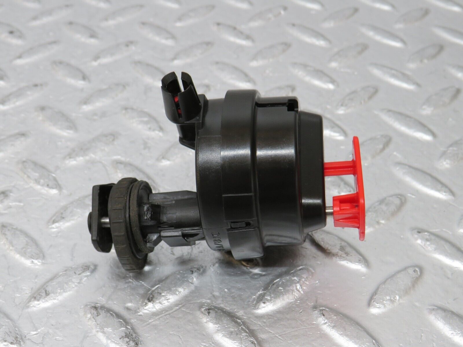 34895 Mercedes-Benz W210 320E Fuel Tank Flap Cap Vacuum Actuator