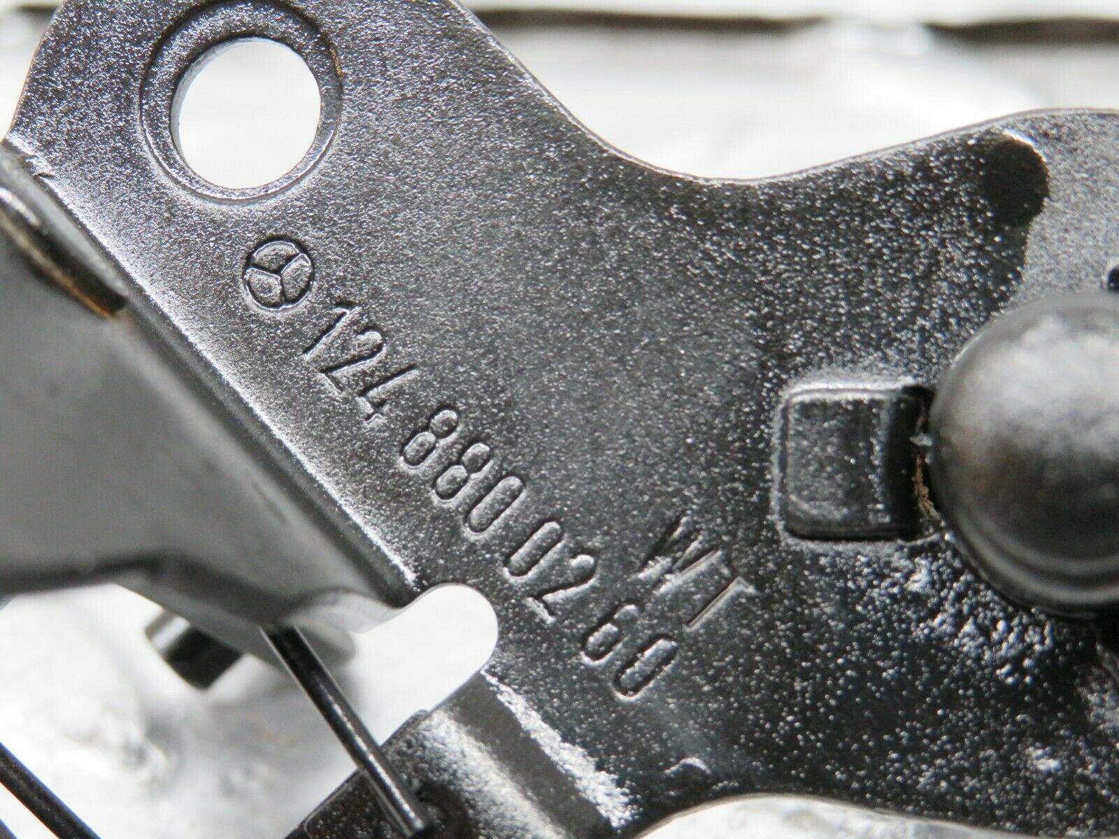 24231 Mercedes-Benz S124 220TE Wagon Bonnet Lock Catch 1248800260