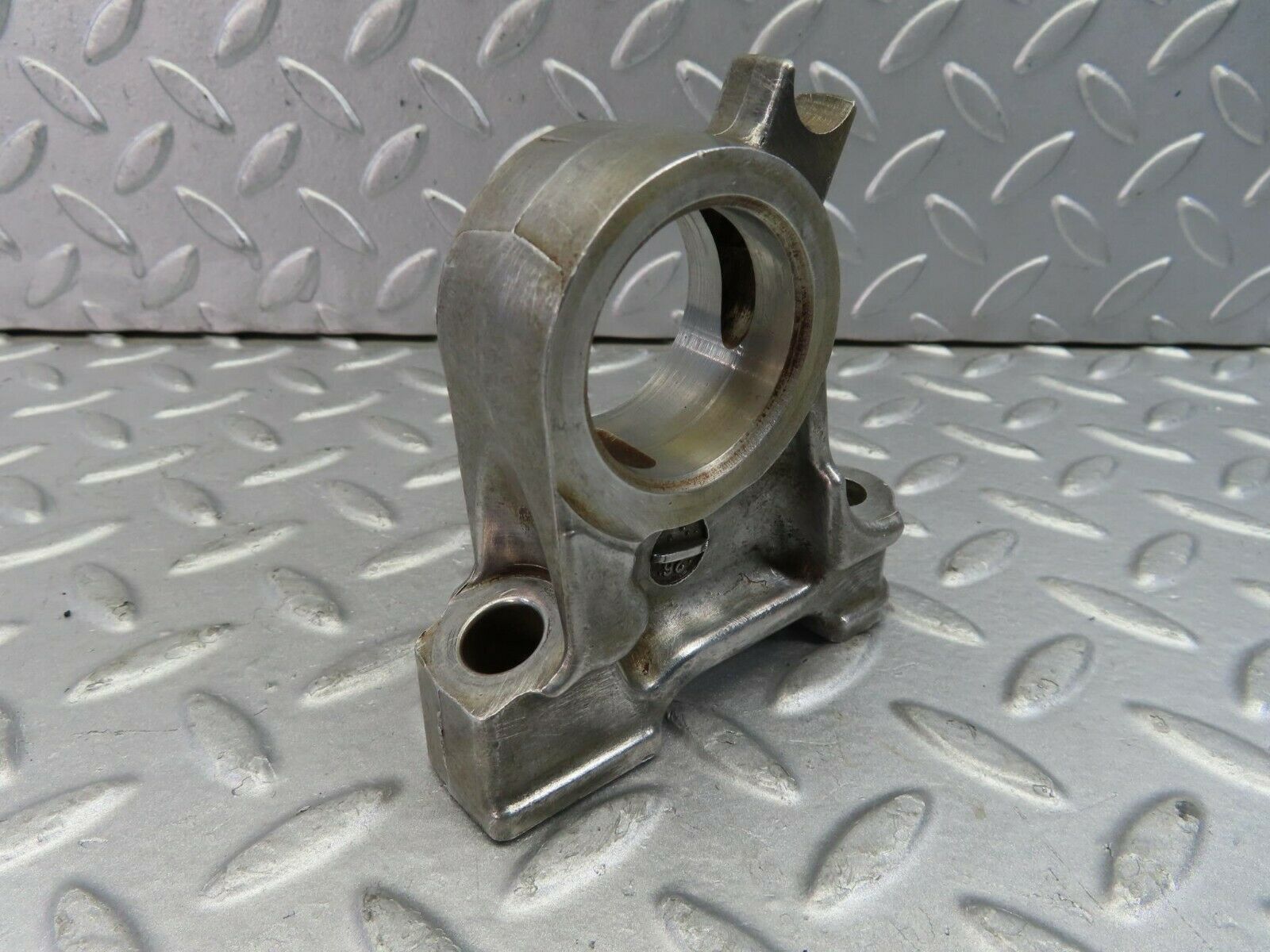 9124 Mercedes-Benz W116 Camshaft Tower Bearing 1160513310