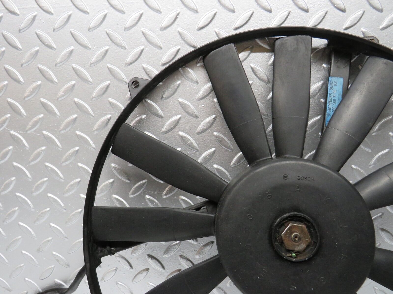 31199 Mercedes-Benz S124 220TE Wagon Cooling Fan Bosch 0005007193