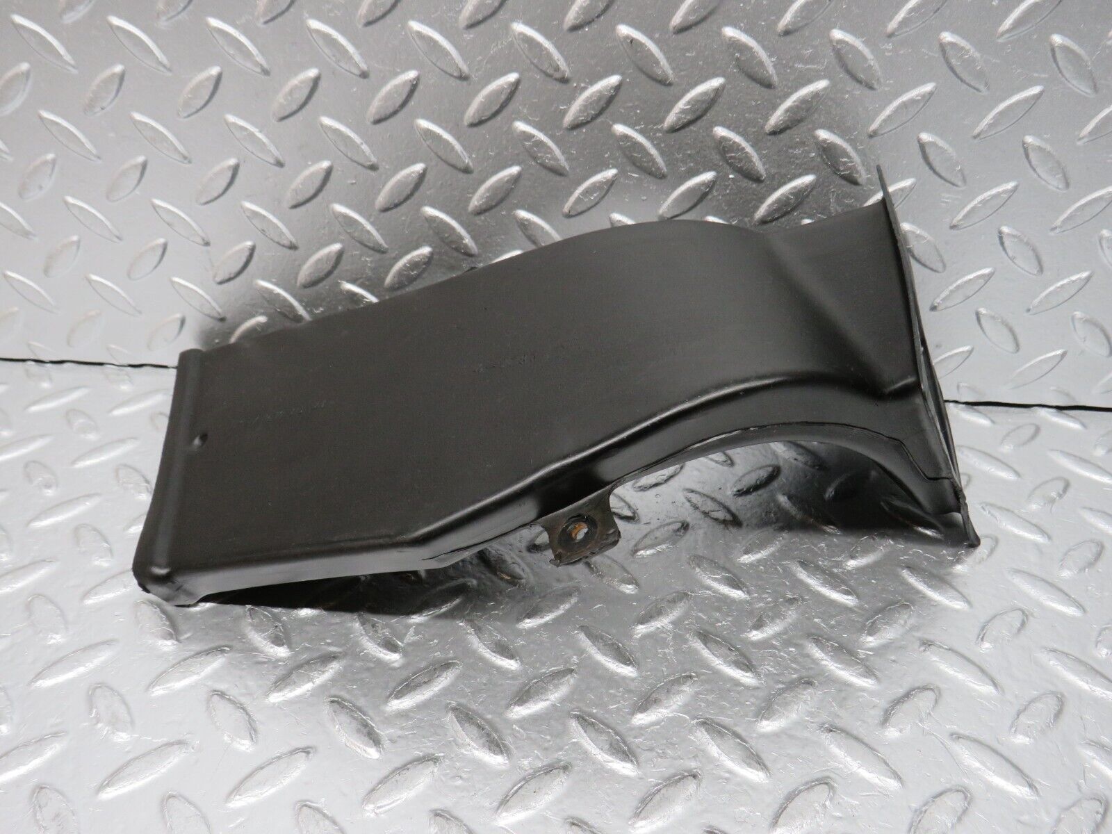 0692 Mercedes-Benz C107 350SLC Coupe Heating Air Duct Right Side 1078310246