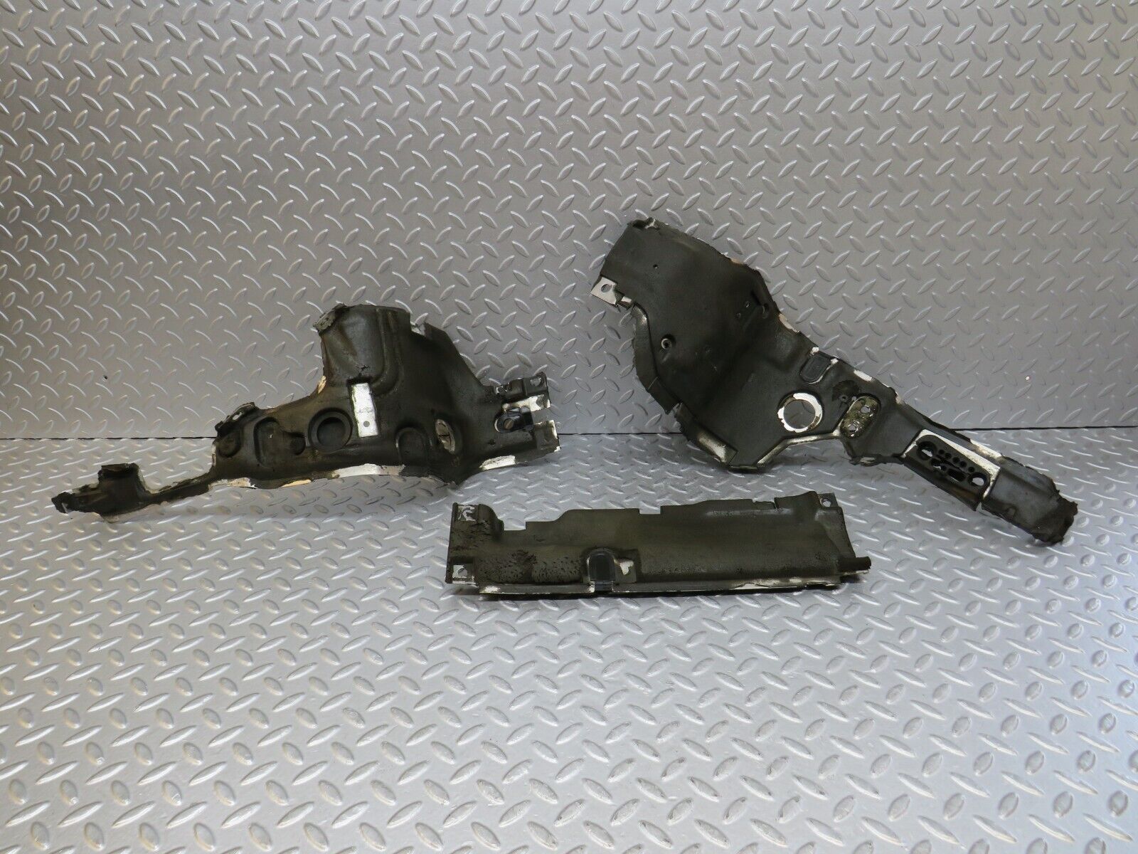 35999 Mercedes-Benz W126 420SE Firewall Heat Shield