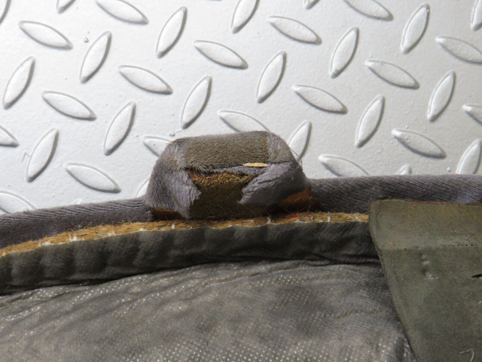 36238 Mercedes-Benz W126 420SE Rear Parcel Shelf Grey